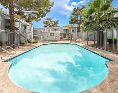 3823 S Maryland Parkway - Photo Thumbnail 29