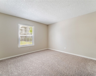 3823 S Maryland Parkway - Photo Thumbnail 15