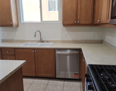 9662 Ziegler Avenue - Photo Thumbnail 16