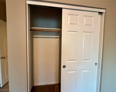 771 Estate Country Avenue - Photo Thumbnail 46