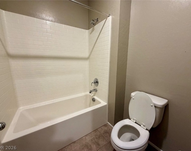 771 Estate Country Avenue - Photo Thumbnail 49