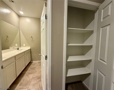 771 Estate Country Avenue - Photo Thumbnail 47