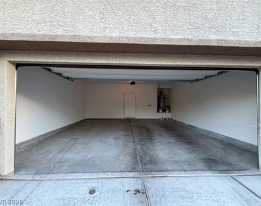 771 Estate Country Avenue - Photo Thumbnail 52