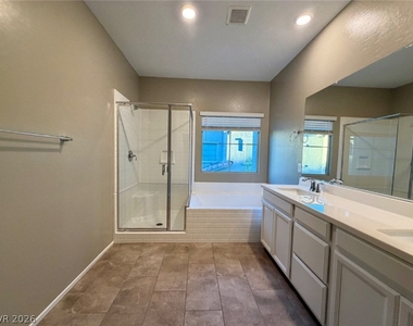 771 Estate Country Avenue - Photo Thumbnail 31