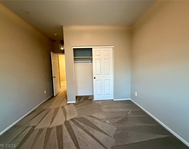 771 Estate Country Avenue - Photo Thumbnail 45