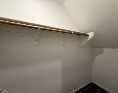 771 Estate Country Avenue - Photo Thumbnail 17