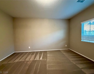771 Estate Country Avenue - Photo Thumbnail 27