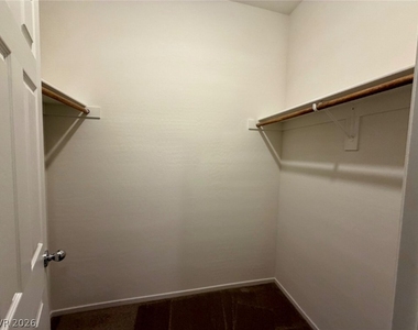 771 Estate Country Avenue - Photo Thumbnail 42