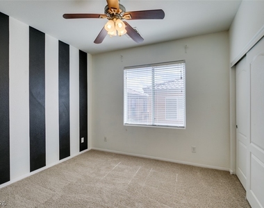 8365 Rygate Avenue - Photo Thumbnail 13