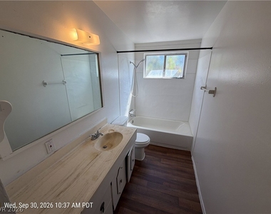 1663 El Segundo Avenue - Photo Thumbnail 7