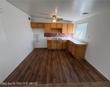 1663 El Segundo Avenue - Photo Thumbnail 3