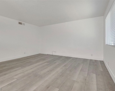 5336 Mancos Court - Photo Thumbnail 8