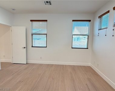 180 Flat Slate Avenue - Photo Thumbnail 26