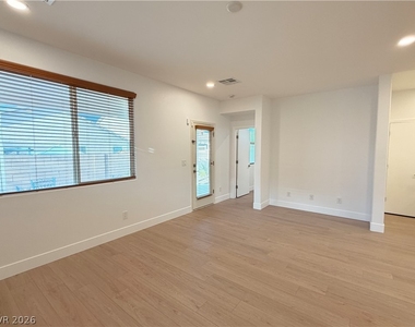 180 Flat Slate Avenue - Photo Thumbnail 5