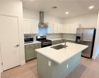 180 Flat Slate Avenue - Photo Thumbnail 8