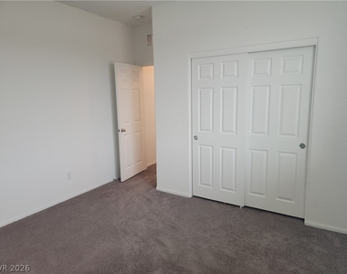 6088 Rose Springs Avenue - Photo Thumbnail 17