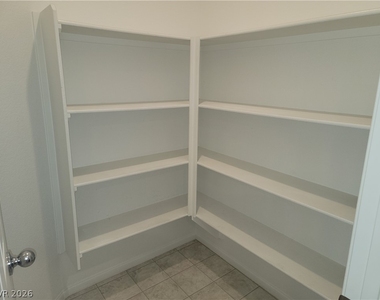 6088 Rose Springs Avenue - Photo Thumbnail 11
