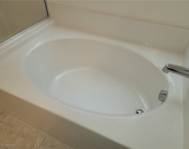 6088 Rose Springs Avenue - Photo Thumbnail 41