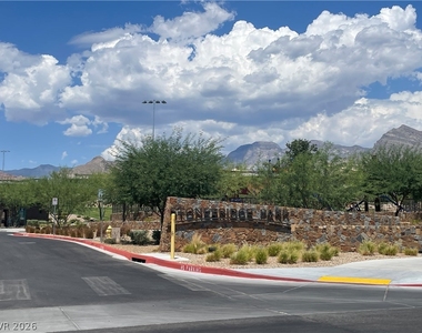 12524 Skylight View Street - Photo Thumbnail 11