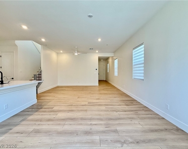 11837 Pied Harrier Avenue - Photo Thumbnail 7