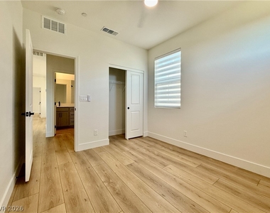 11837 Pied Harrier Avenue - Photo Thumbnail 29