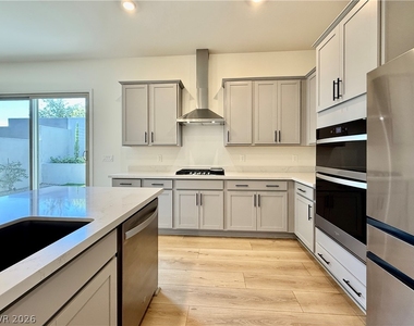 11837 Pied Harrier Avenue - Photo Thumbnail 10