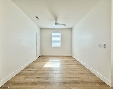 11837 Pied Harrier Avenue - Photo Thumbnail 35
