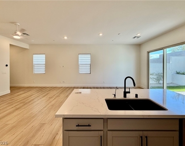 11837 Pied Harrier Avenue - Photo Thumbnail 12