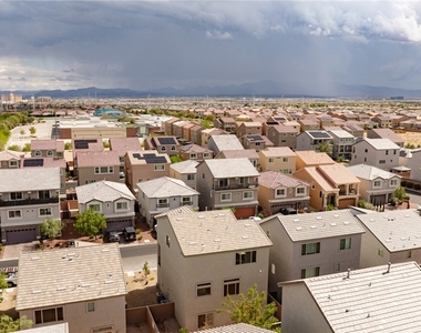 10027 Cooper Mountain Street - Photo Thumbnail 6