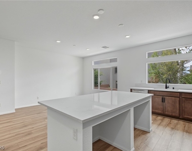 10027 Cooper Mountain Street - Photo Thumbnail 14