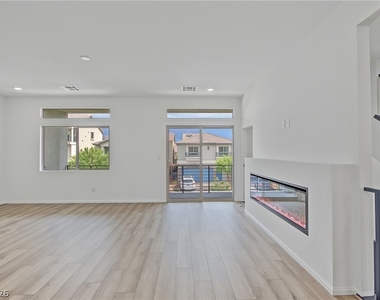 10027 Cooper Mountain Street - Photo Thumbnail 16