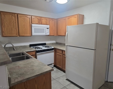 2517 Danborough Court - Photo Thumbnail 4