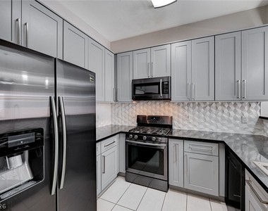 2830 Serenidad Drive - Photo Thumbnail 16