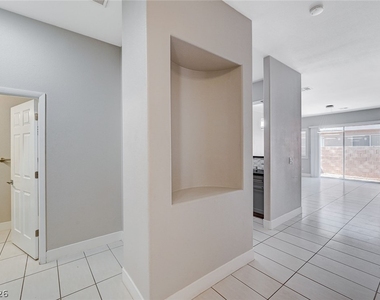 2830 Serenidad Drive - Photo Thumbnail 17