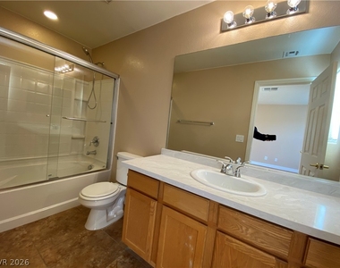 9212 Millikan Avenue - Photo Thumbnail 8