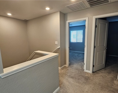 503 Granite Arch Street - Photo Thumbnail 7