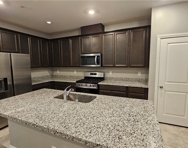 503 Granite Arch Street - Photo Thumbnail 4