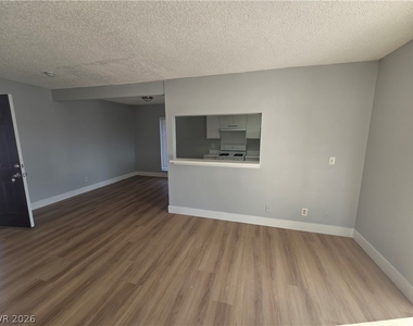1405 Vegas Valley Drive - Photo Thumbnail 13