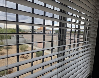 3505 Rio Robles Drive - Photo Thumbnail 13
