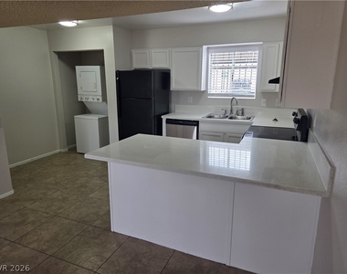 3505 Rio Robles Drive - Photo Thumbnail 8
