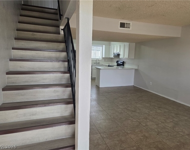 3505 Rio Robles Drive - Photo Thumbnail 6
