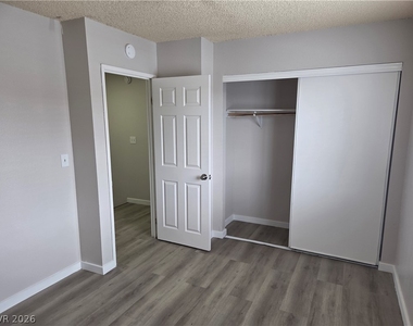3505 Rio Robles Drive - Photo Thumbnail 18