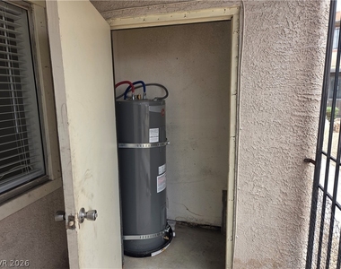 3505 Rio Robles Drive - Photo Thumbnail 5