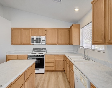 5016 Rancher Avenue - Photo Thumbnail 22