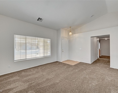 5016 Rancher Avenue - Photo Thumbnail 10