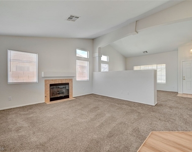 5016 Rancher Avenue - Photo Thumbnail 16