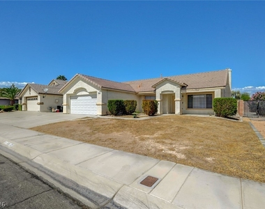 5016 Rancher Avenue - Photo Thumbnail 3