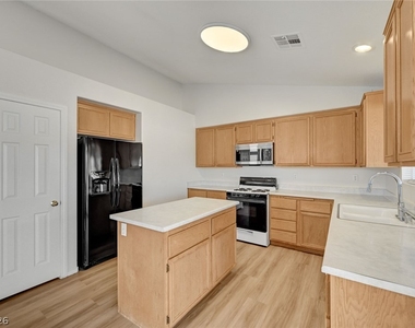 5016 Rancher Avenue - Photo Thumbnail 21