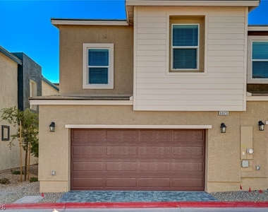 6923 Honor Hill Street - Photo Thumbnail 2