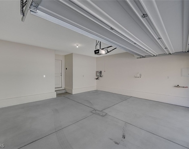 6923 Honor Hill Street - Photo Thumbnail 28